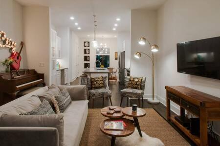 Luxury Steps From The Gulch * Nashville