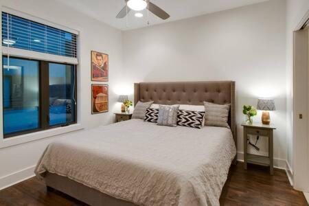 Luxury Steps From The Gulch