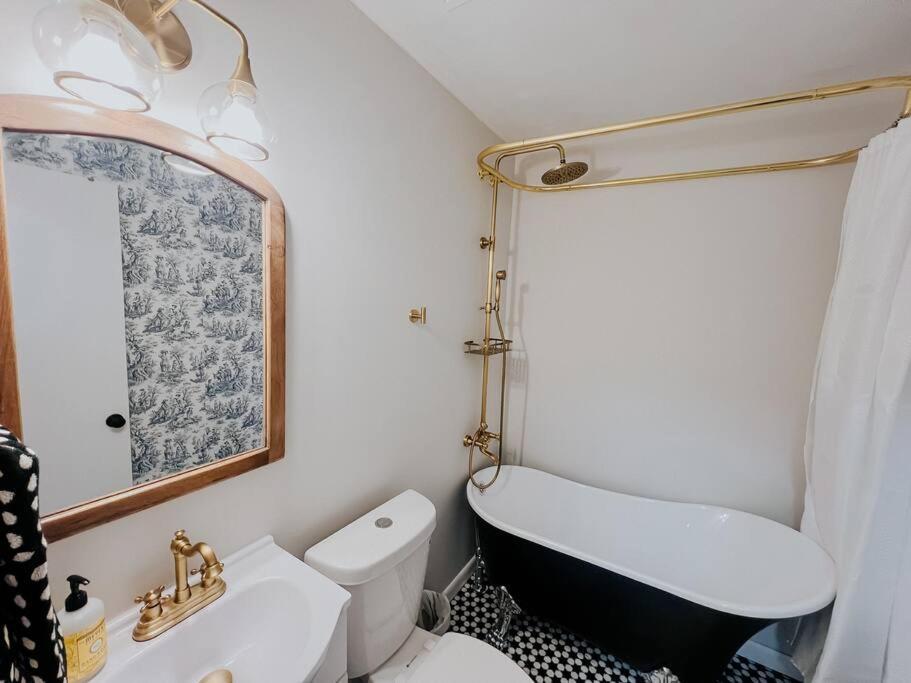 Dreami East - 2br Retreat With Cozy Patio And Mini Golf Apartment Nashville