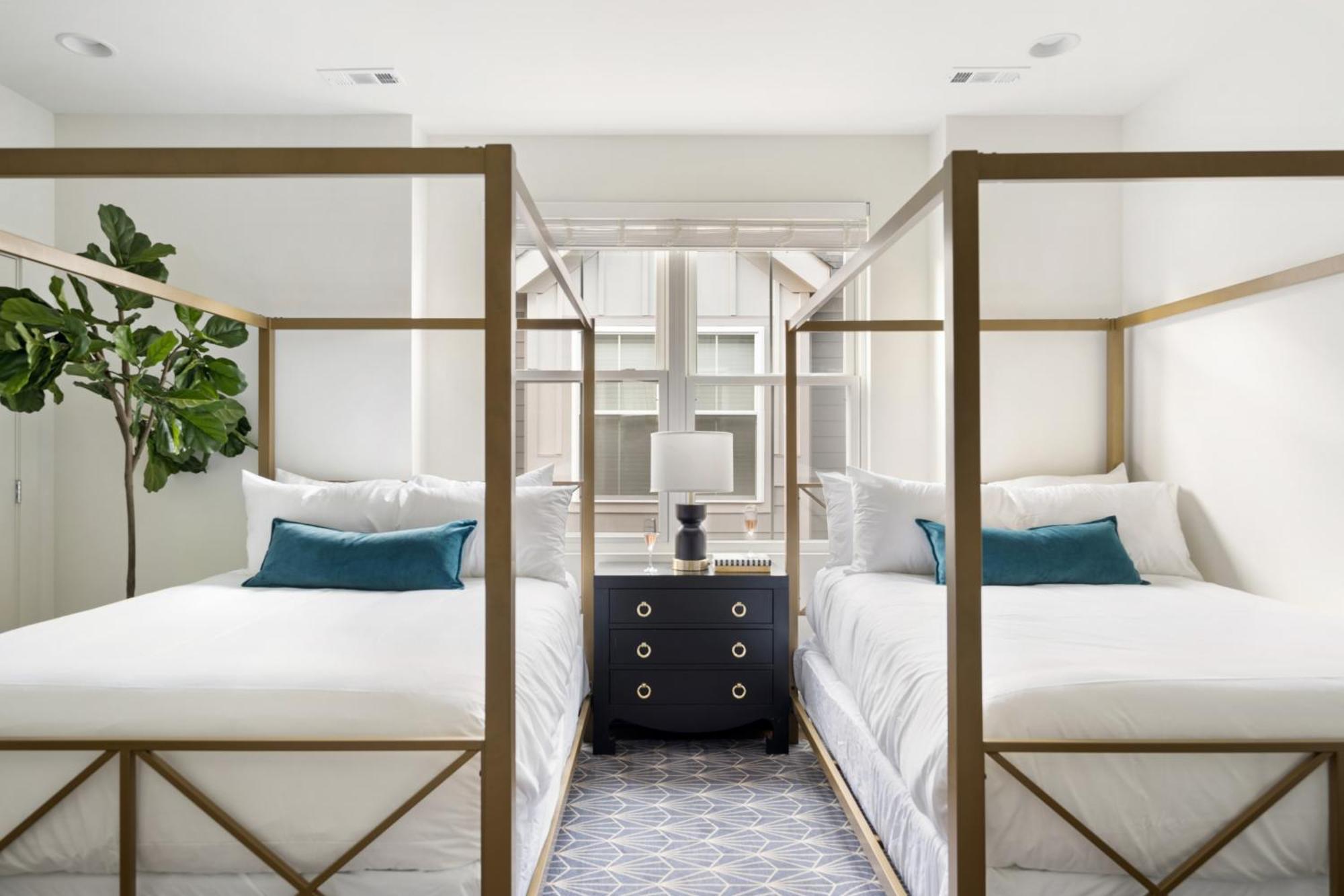 Hart Buyout 6 By Avantstay Two Town W Stunning Amenities Design *