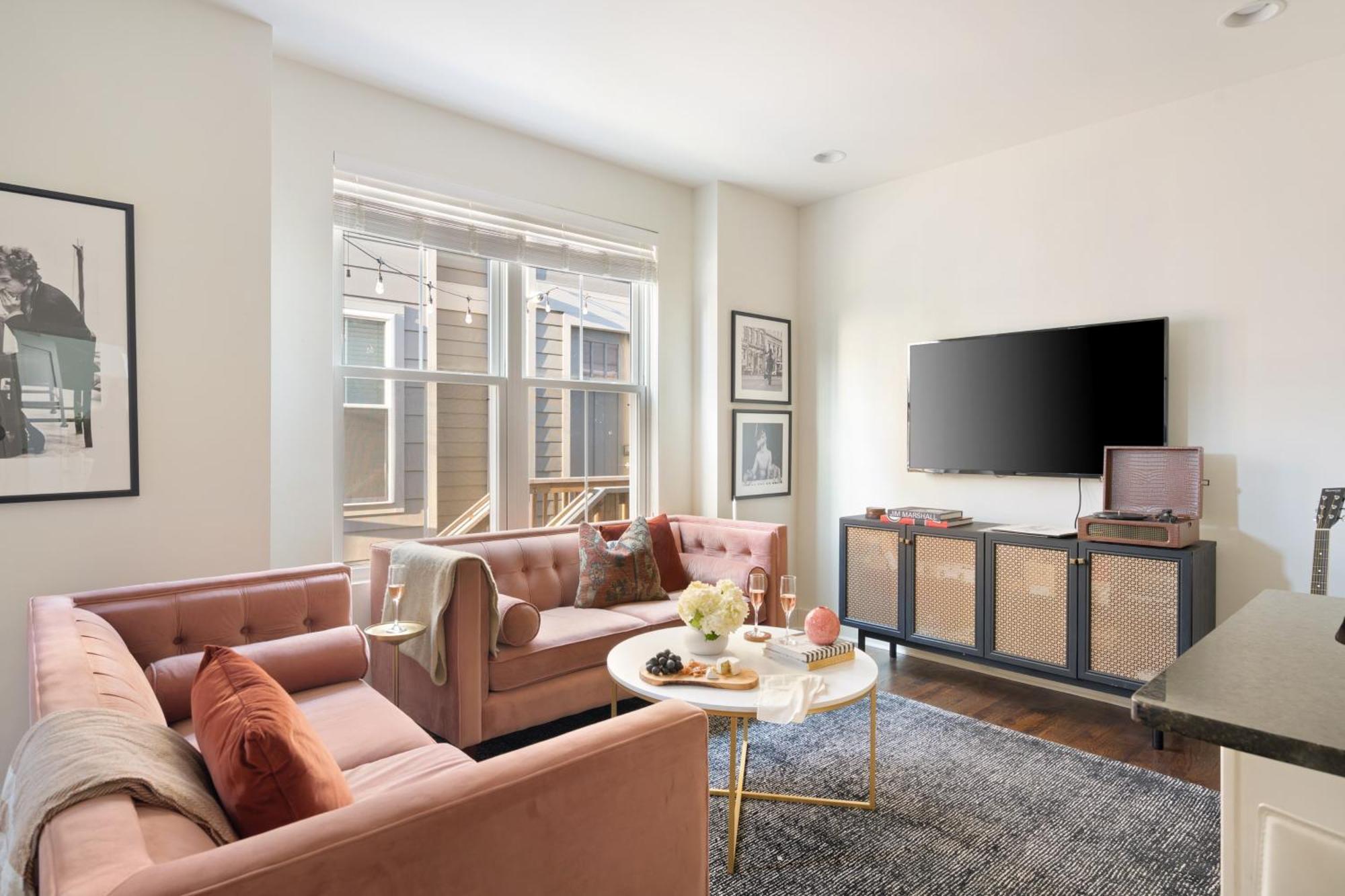 Hart Buyout 6 By Avantstay Two Town W Stunning Amenities Design