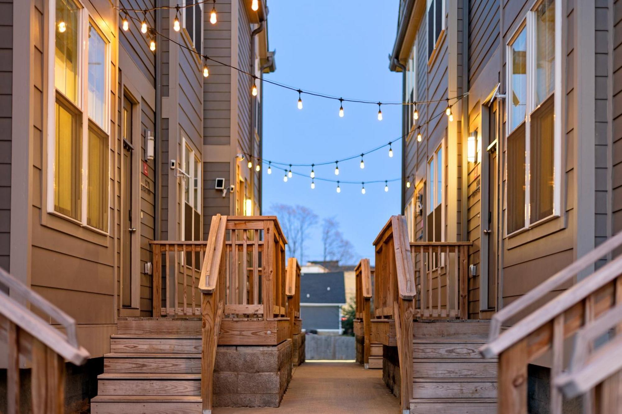 Hart Buyout 3 By Avantstay Two Town House Buyout W Modern Amenities In Holiday home Nashville
