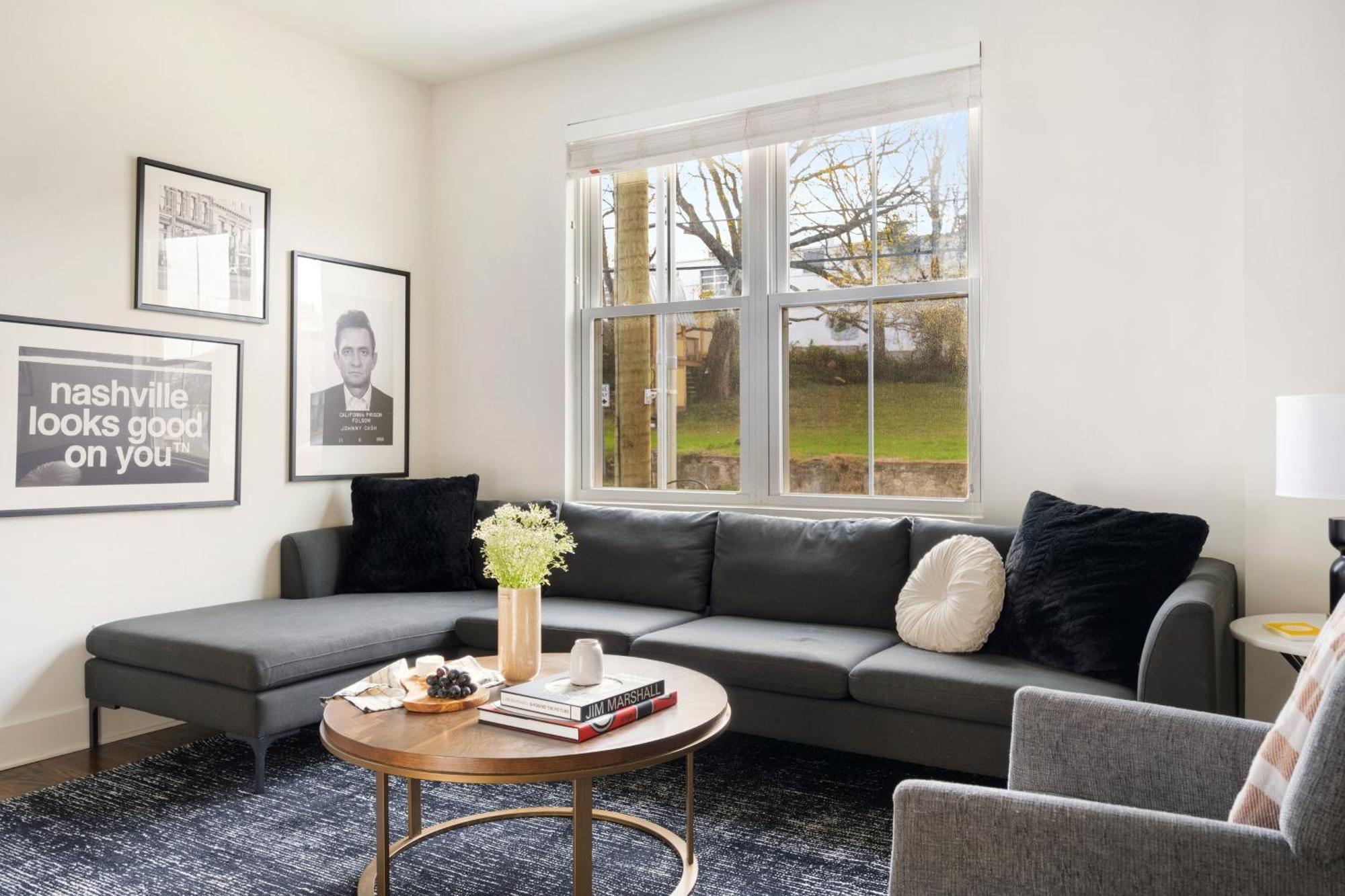 Hart Buyout 3 By Avantstay Two Town House Buyout W Modern Amenities In Nashville