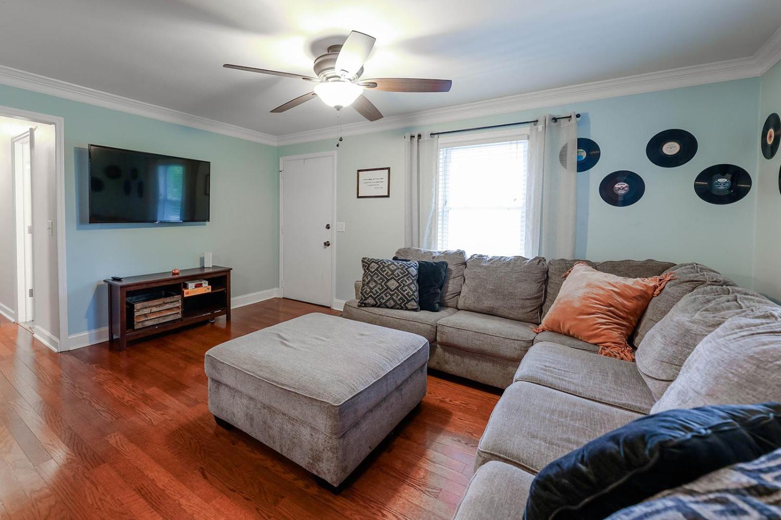 Rockin' West Retreat - 5 Miles From Downtown Holiday home