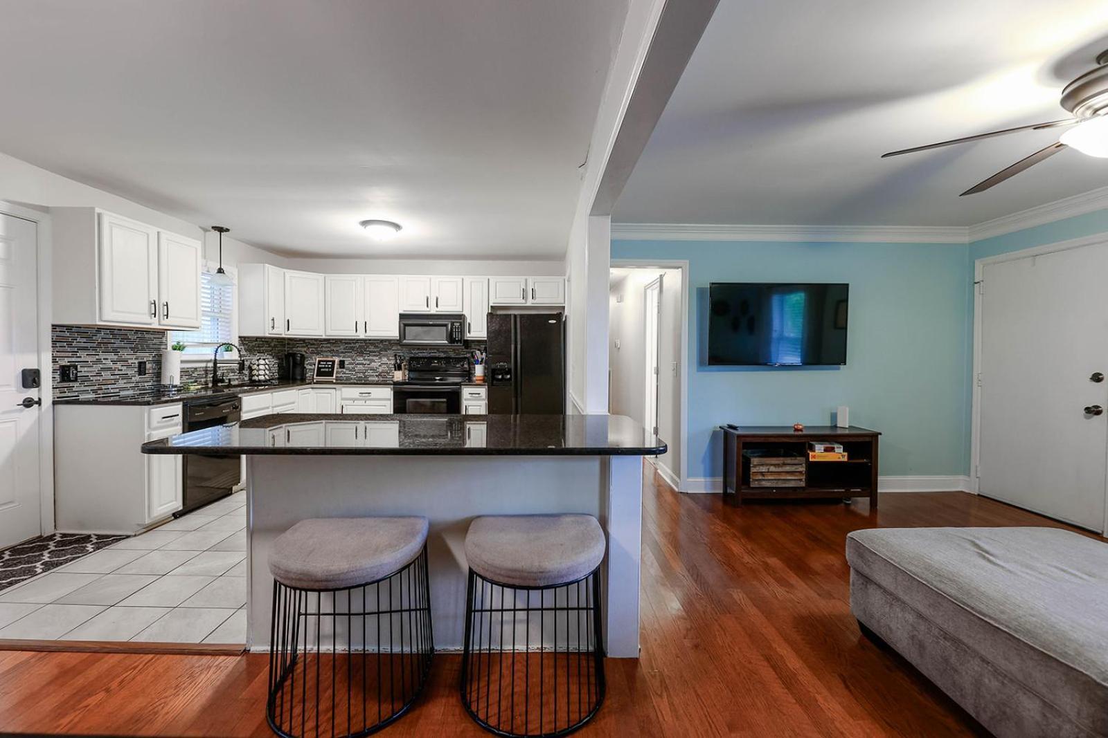 Holiday home Rockin' West Retreat - 5 Miles From Downtown