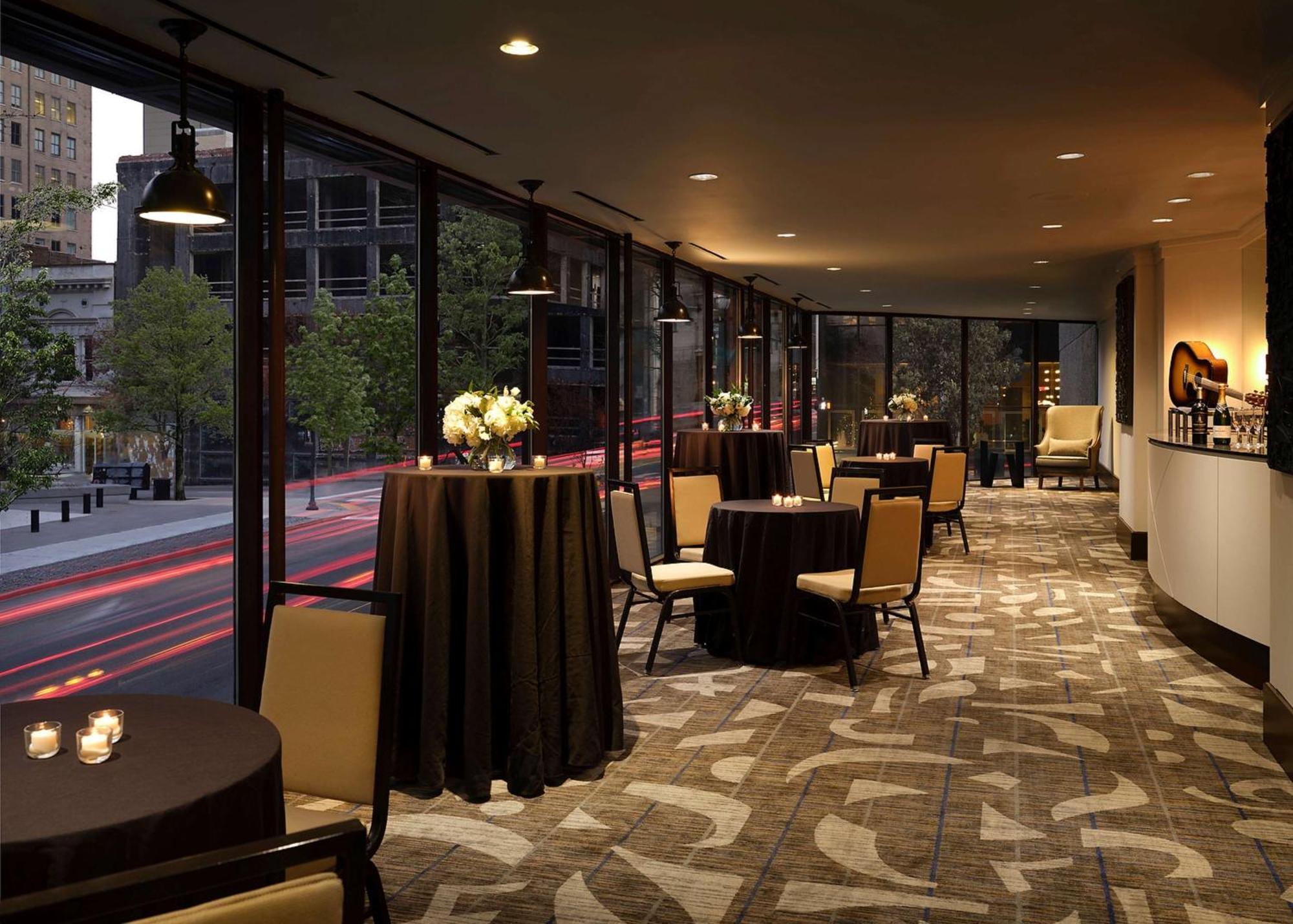 Doubletree By Hilton Downtown Hotel 4*