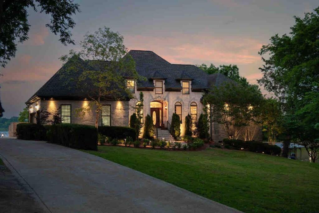 Luxury@lake Mansion Pool/hot Tub For Discerning Tastes *