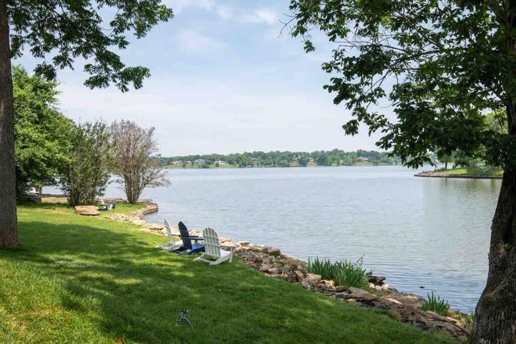 Luxury@lake Mansion Pool/hot Tub For Discerning Tastes
