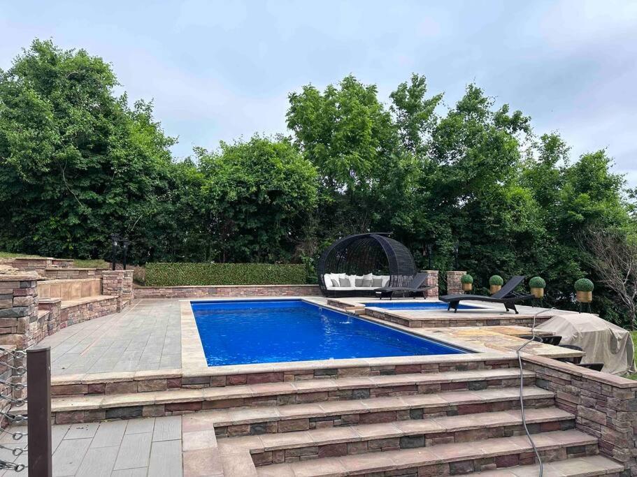 Luxury@lake Mansion Pool/hot Tub For Discerning Tastes * Nashville