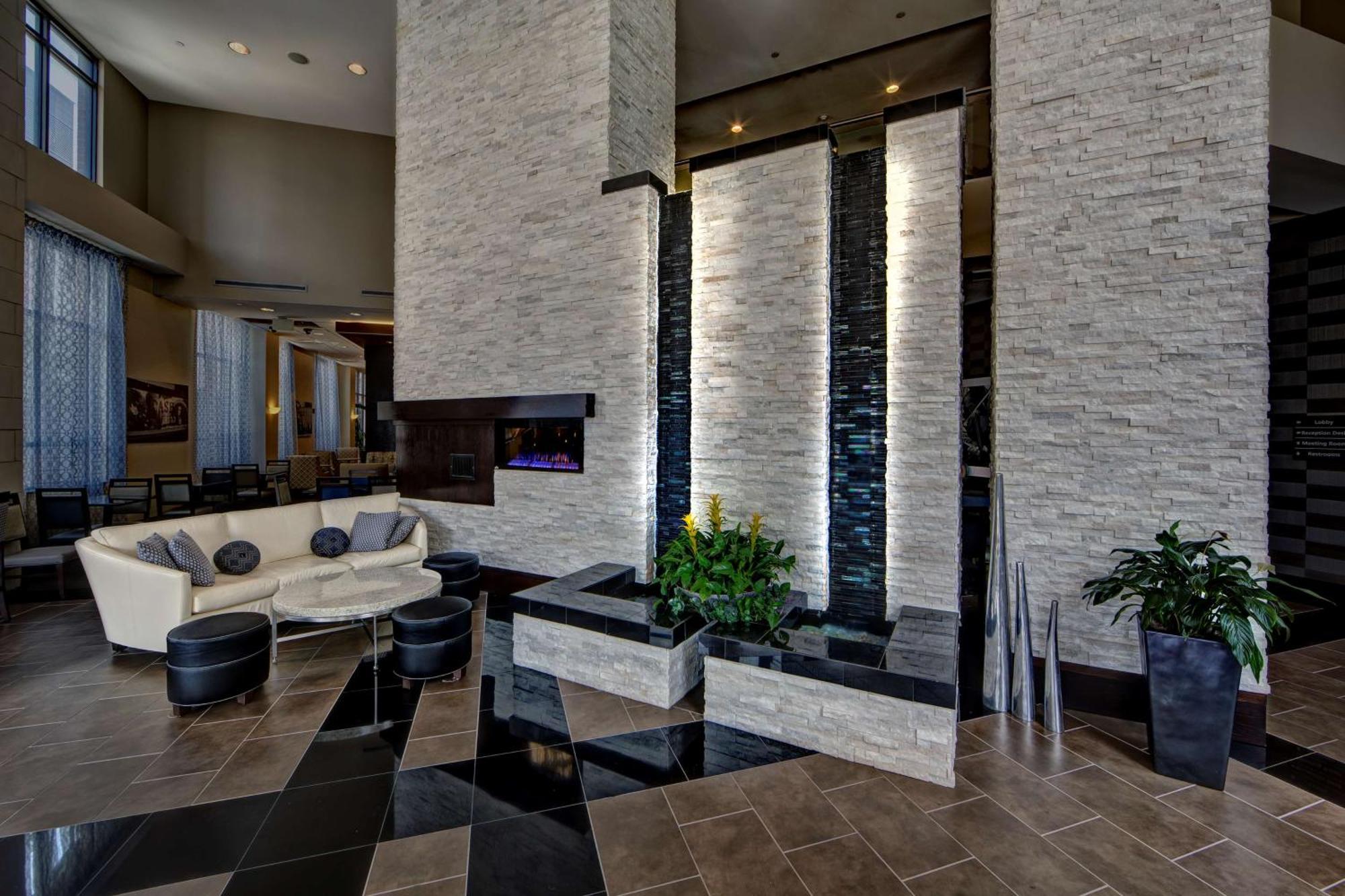 Hampton & Nashville-downtown 3*