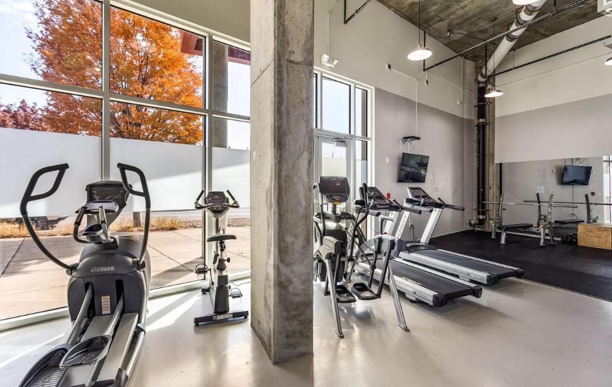 Two Story 2bd 2ba A Work Live *