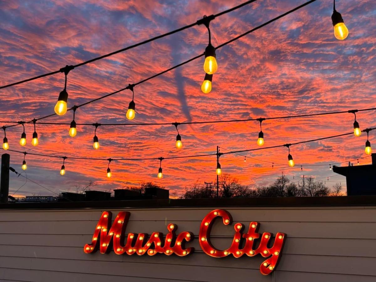 Holiday home New Nashvegas Downtown Rooftop Views 13beds
