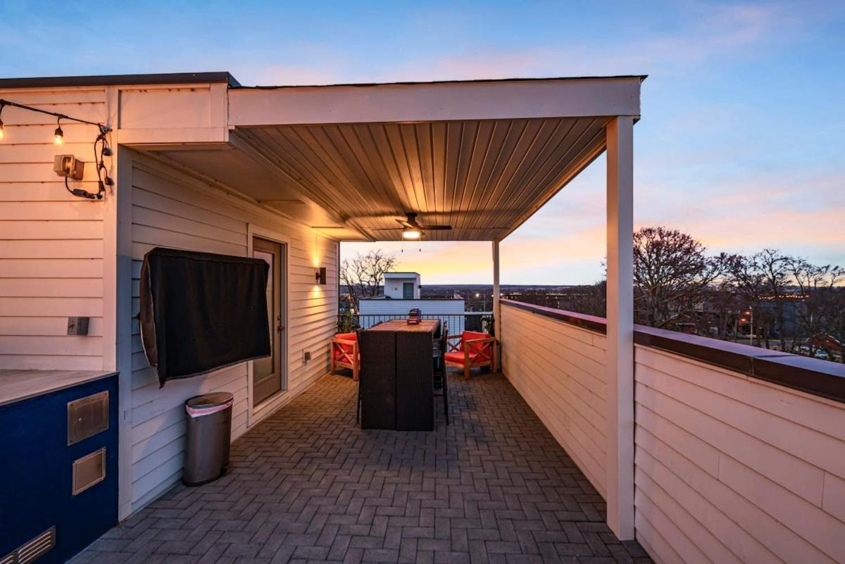 New Nashvegas Downtown Rooftop Views 13beds Holiday home *