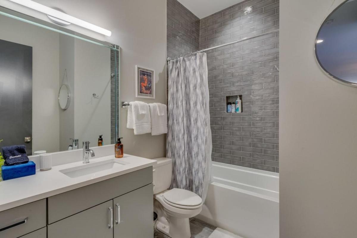 New Nashvegas Downtown Rooftop Views 13beds Holiday home