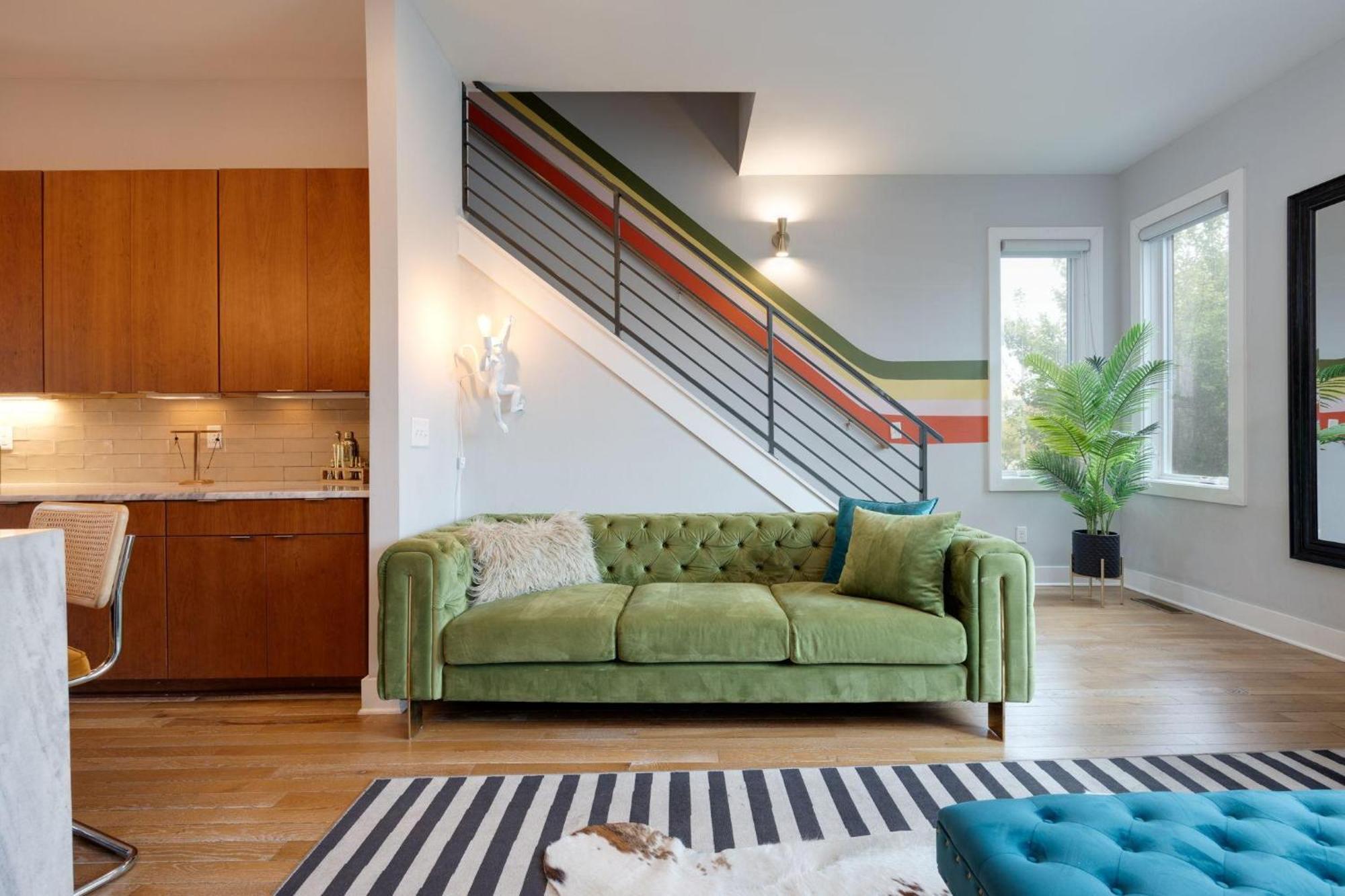 Vivid Vocals - 4 Mins To Broadway - Rooftop Patio Holiday home Nashville