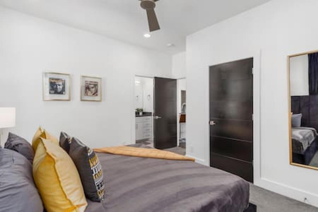 Holiday home In The Heart Of 12 South And Belmont 5 Beds 3 Bedrooms And 3 Full Bathrooms