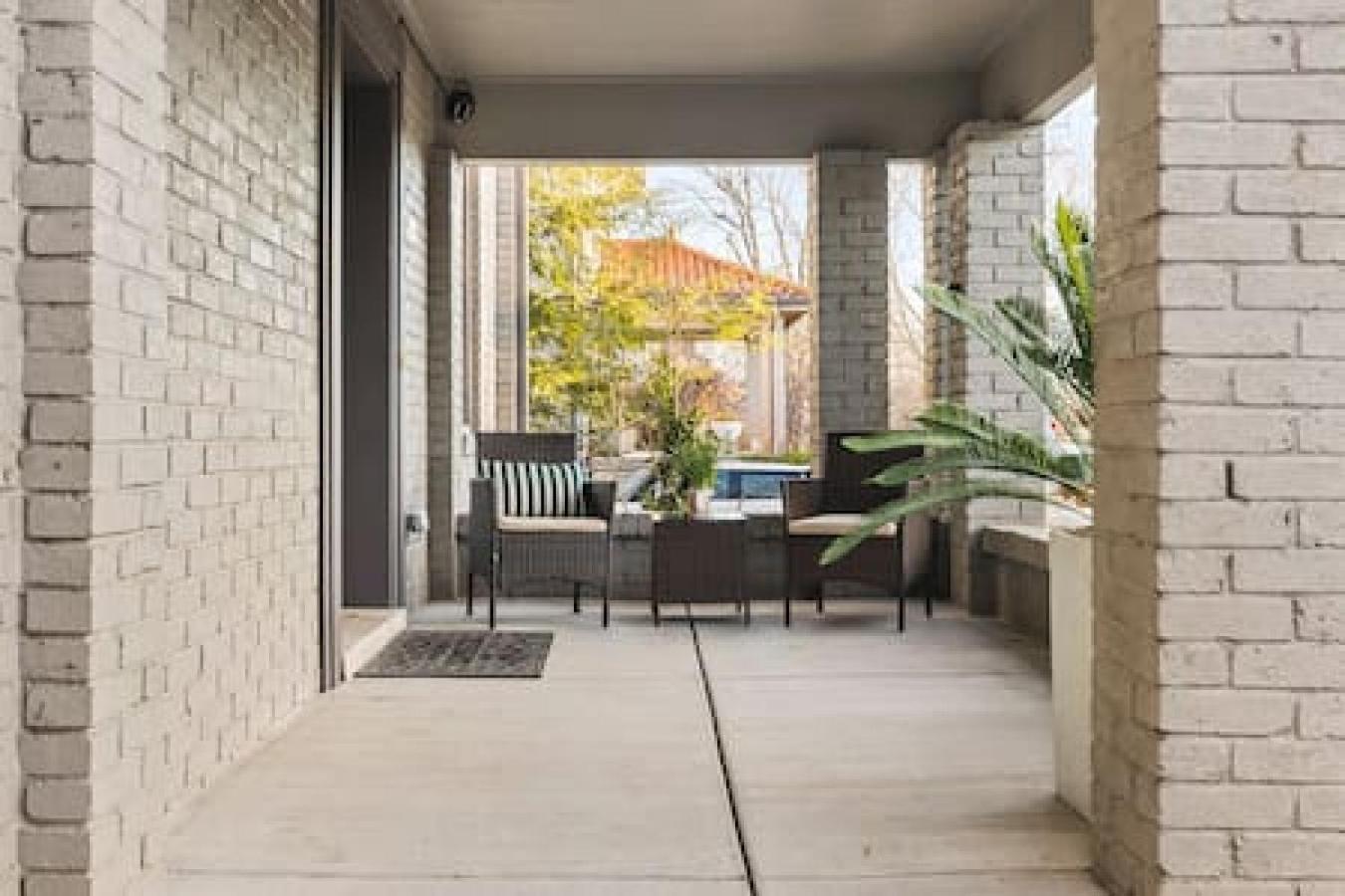 In The Heart Of 12 South And Belmont 5 Beds 3 Bedrooms And 3 Full Bathrooms * Nashville