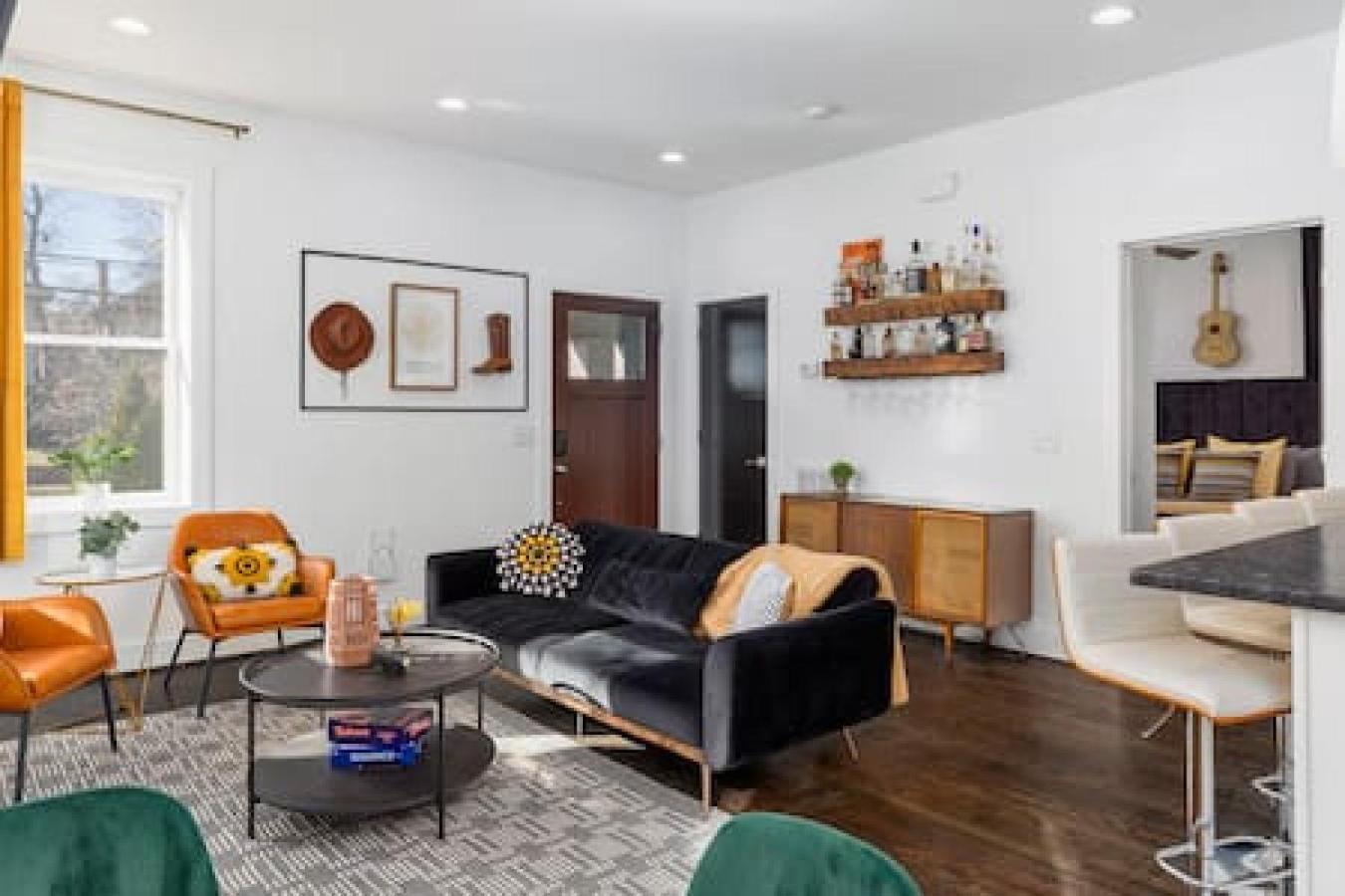 In The Heart Of 12 South And Belmont 5 Beds 3 Bedrooms And 3 Full Bathrooms