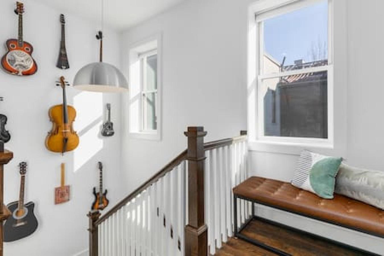 In The Heart Of 12 South And Belmont 5 Beds 3 Bedrooms And 3 Full Bathrooms Holiday home *