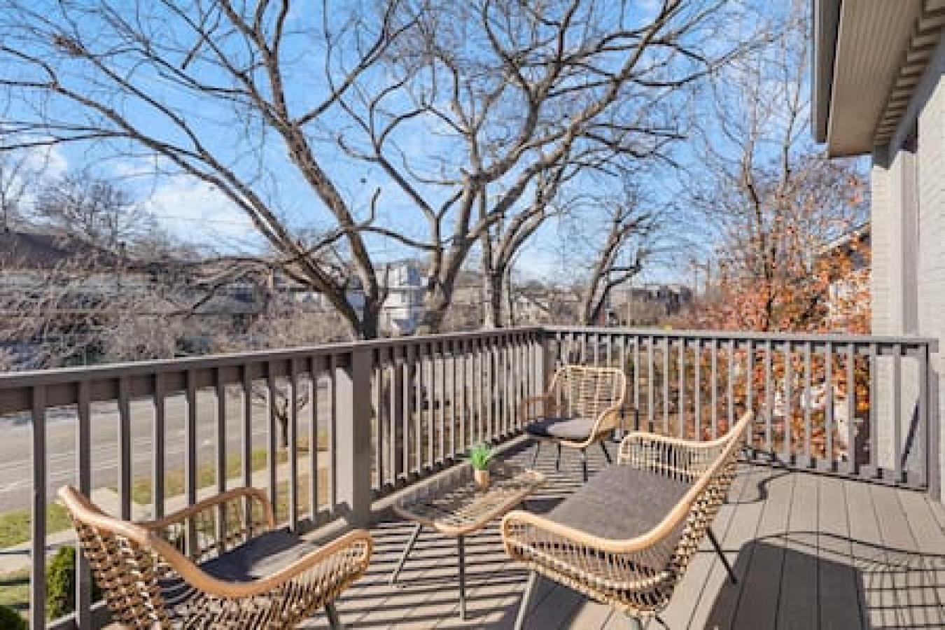 In The Heart Of 12 South And Belmont 5 Beds 3 Bedrooms And 3 Full Bathrooms Nashville