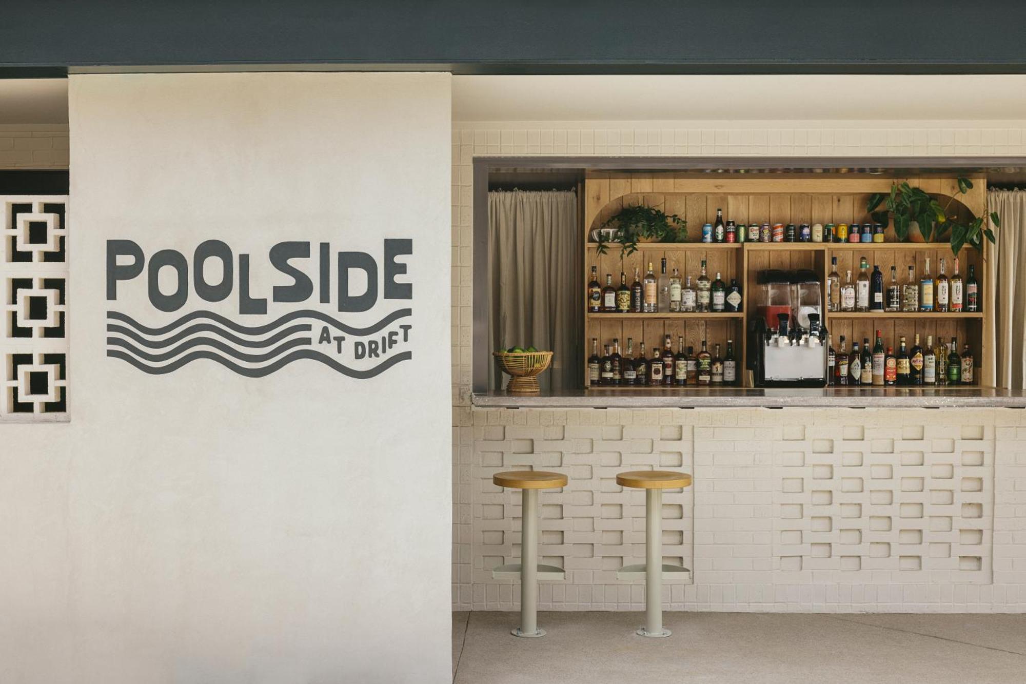 Drift Hotel *
