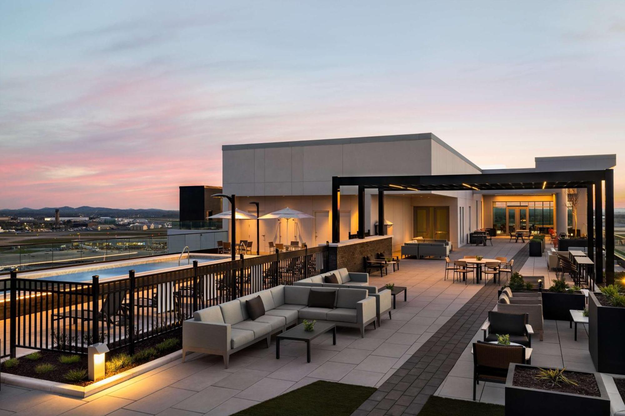 Hotel Hilton Bna Airport Terminal