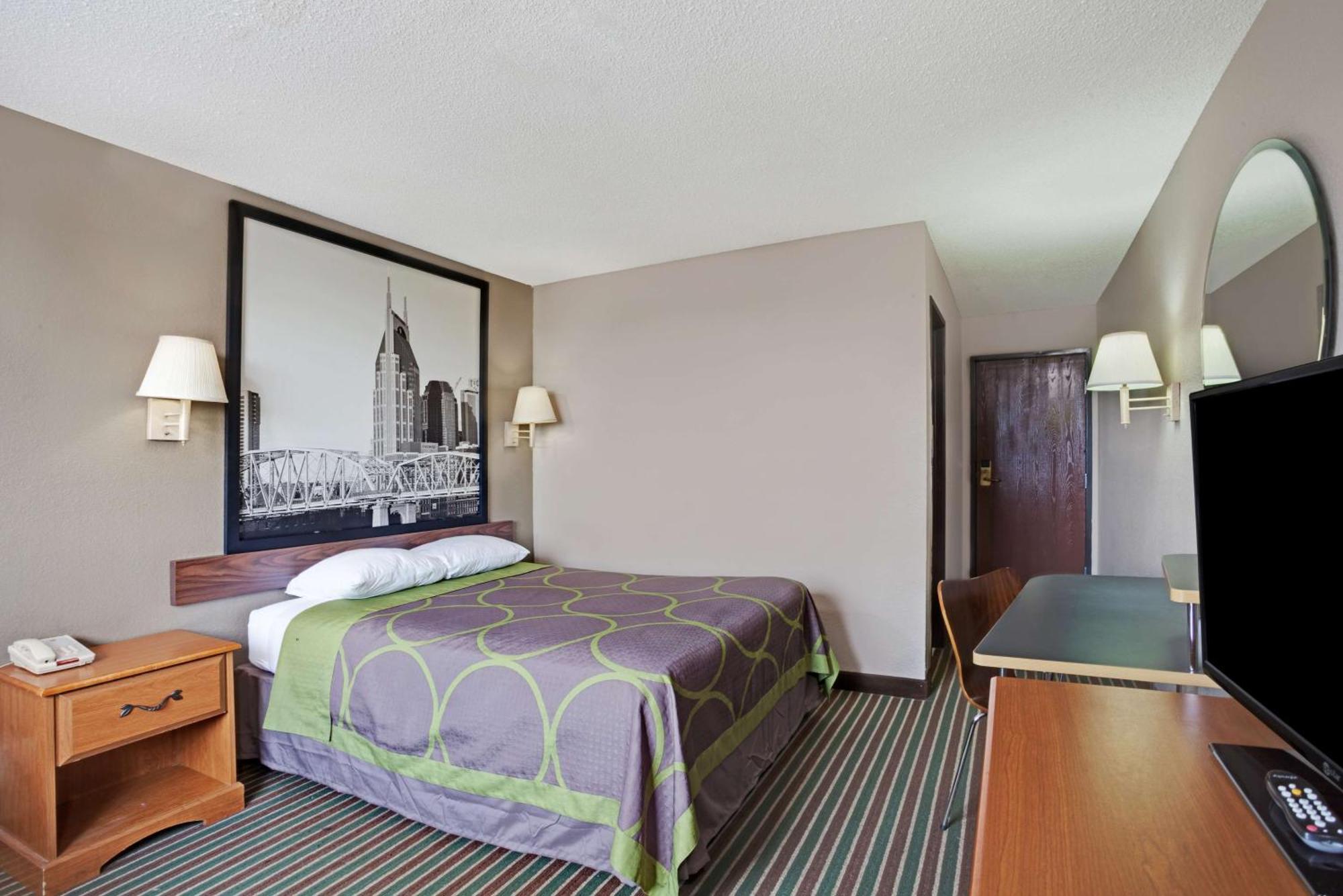 Super 8 By Wyndham Nashville/ Dntn/ Opryland Area Hotel Nashville