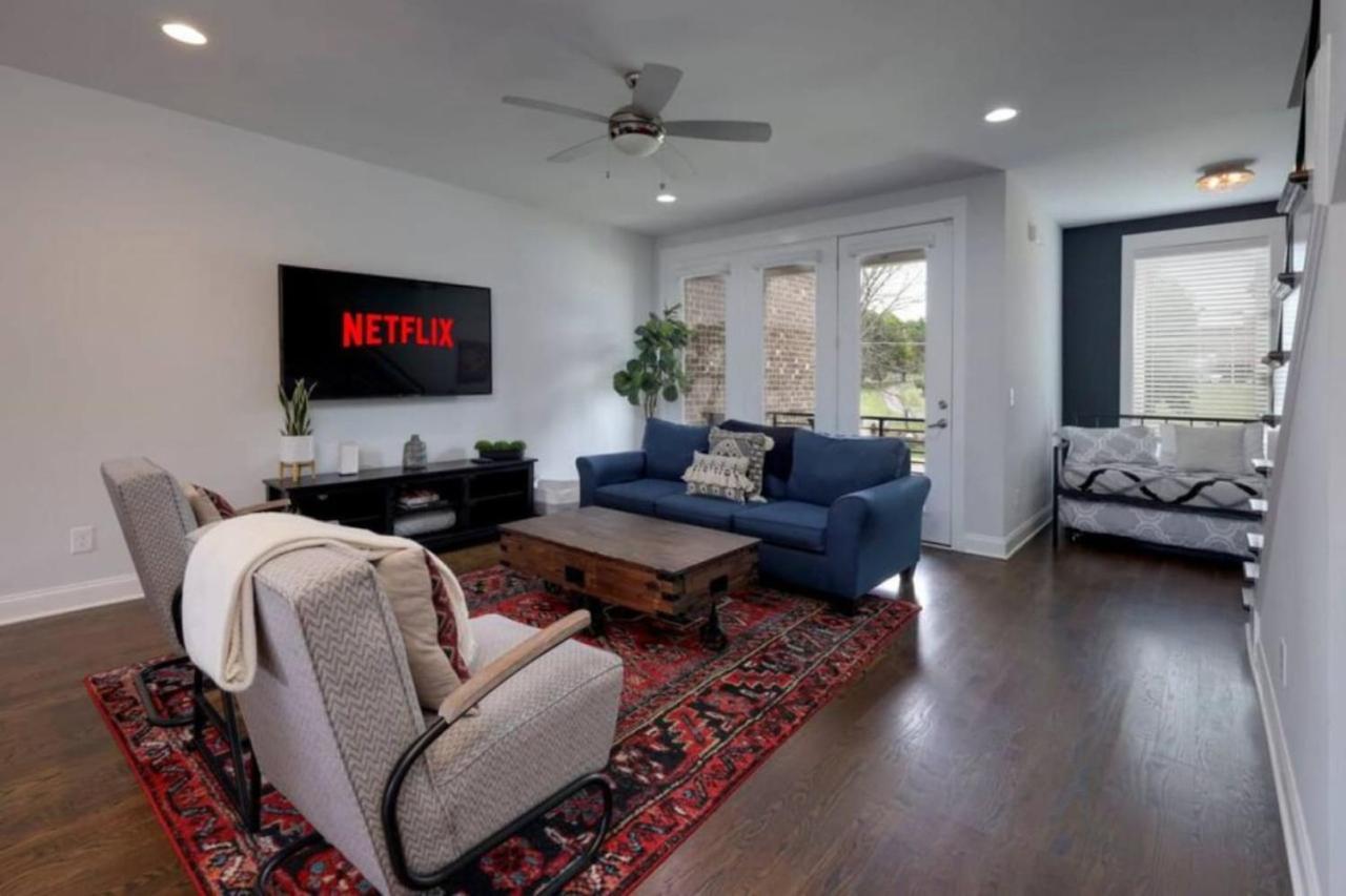 Weho Home, Geodis Park, Private Movie Theater! 10min To Broadway! Sleeps 10! *