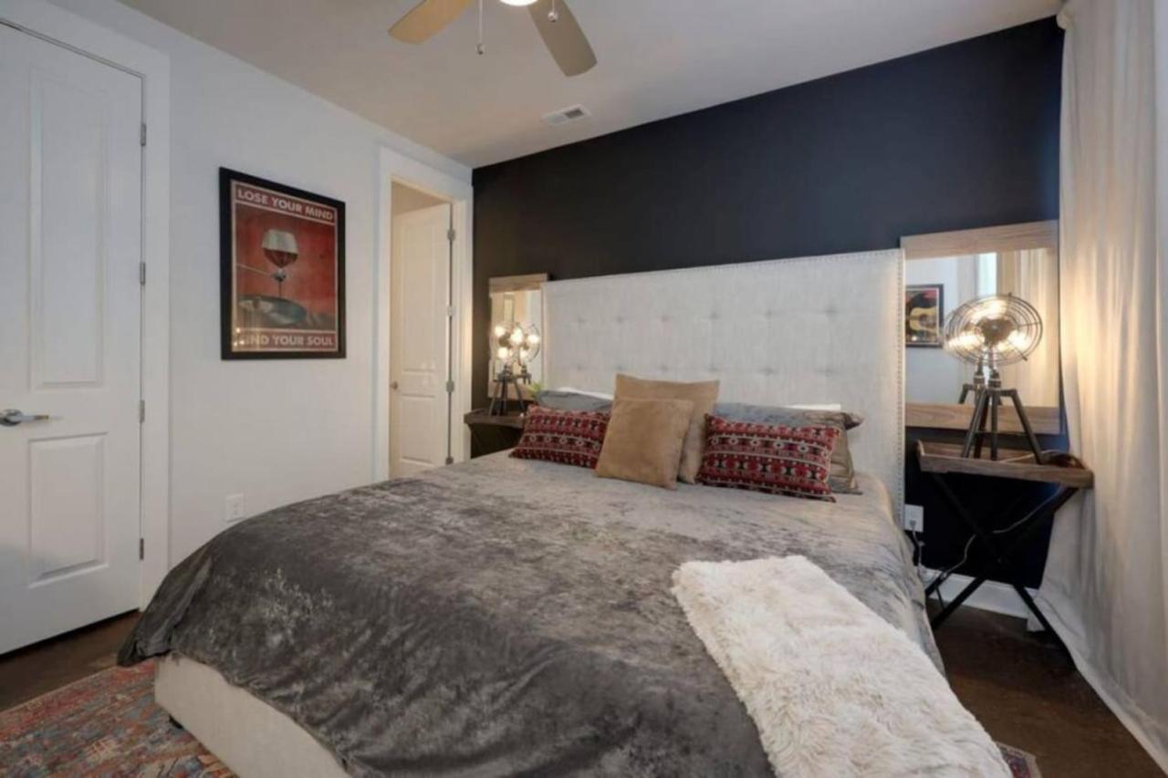 Holiday home Weho Home, Geodis Park, Private Movie Theater! 10min To Broadway! Sleeps 10!