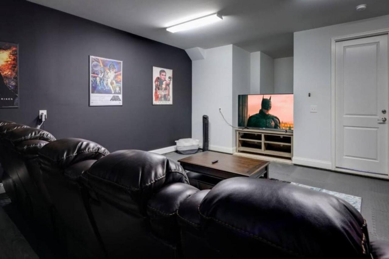 Weho Home, Geodis Park, Private Movie Theater! 10min To Broadway! Sleeps 10! * Nashville