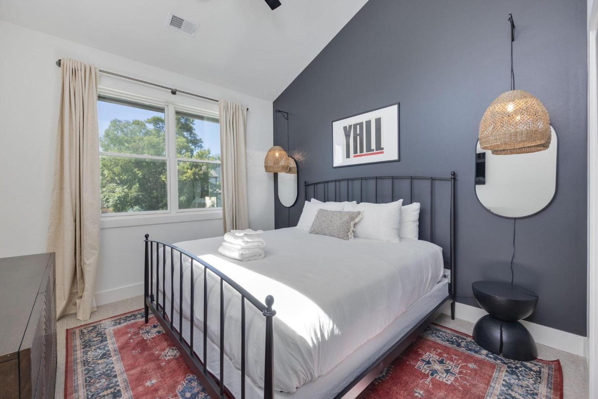 Luxe-elevate-modern Luxury-stunning Views *