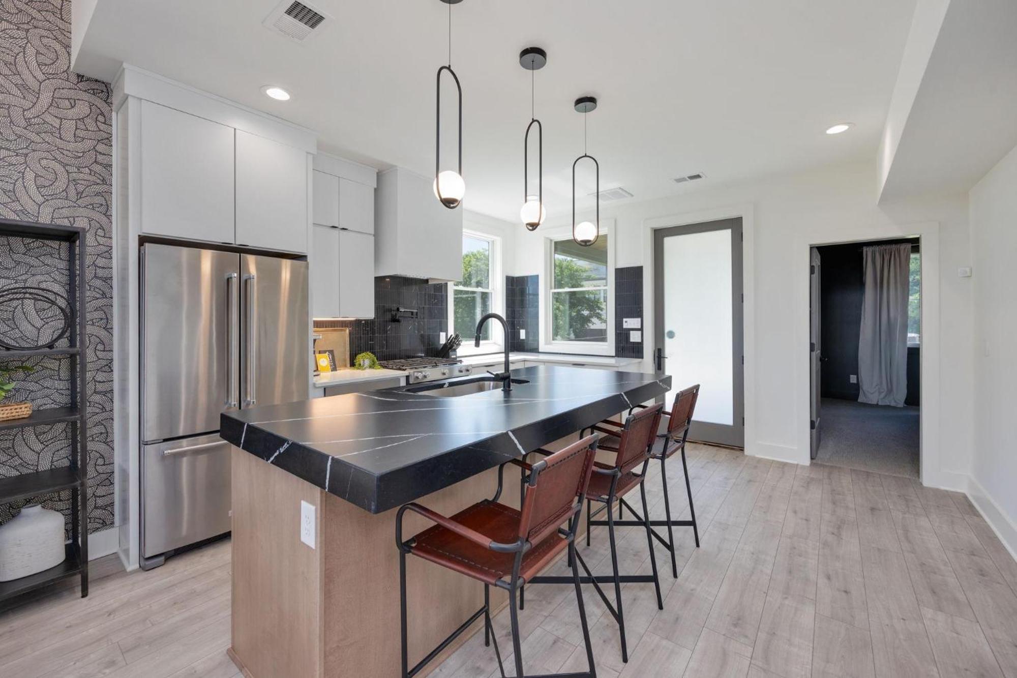 Luxe-elevate-modern Luxury-stunning Views