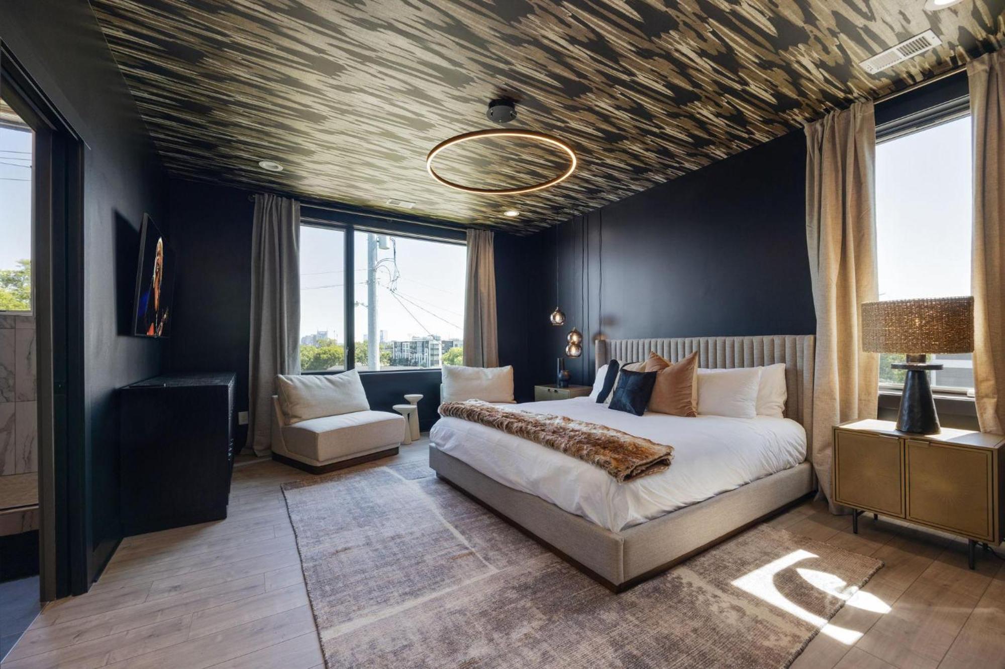 Luxe-elevate-modern Luxury-stunning Views Holiday home *