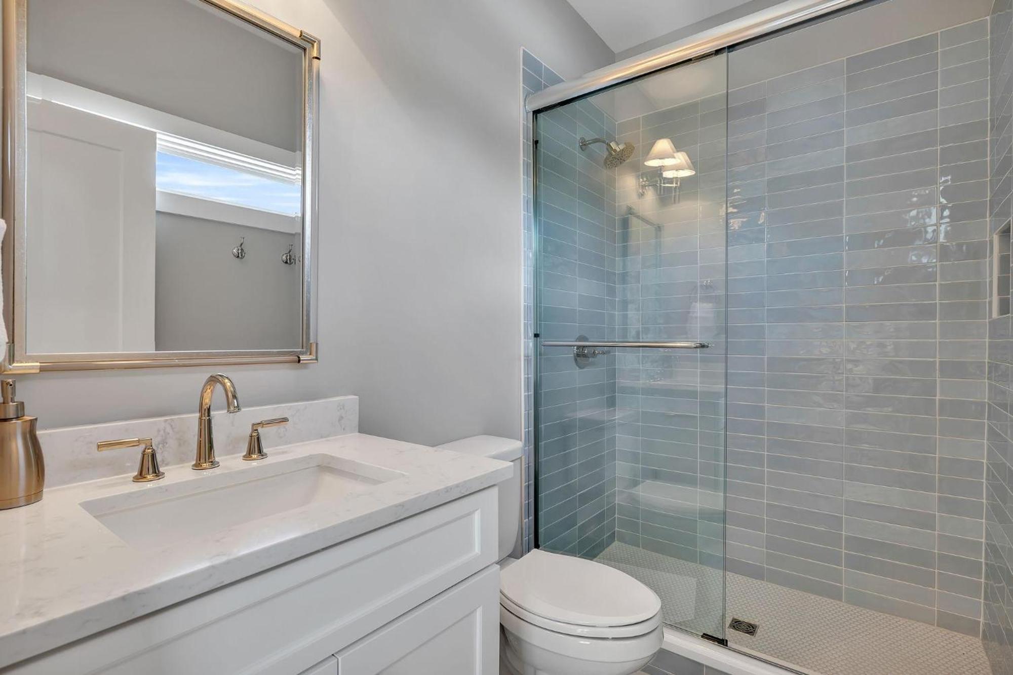 Double Treble - 2 Townhomes - Private Rooftops Holiday home