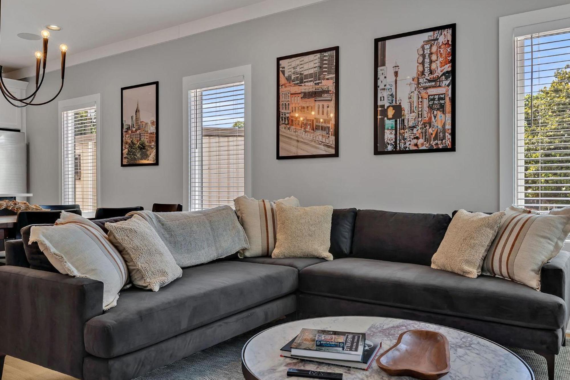 Double Treble - 2 Townhomes - Private Rooftops * Nashville