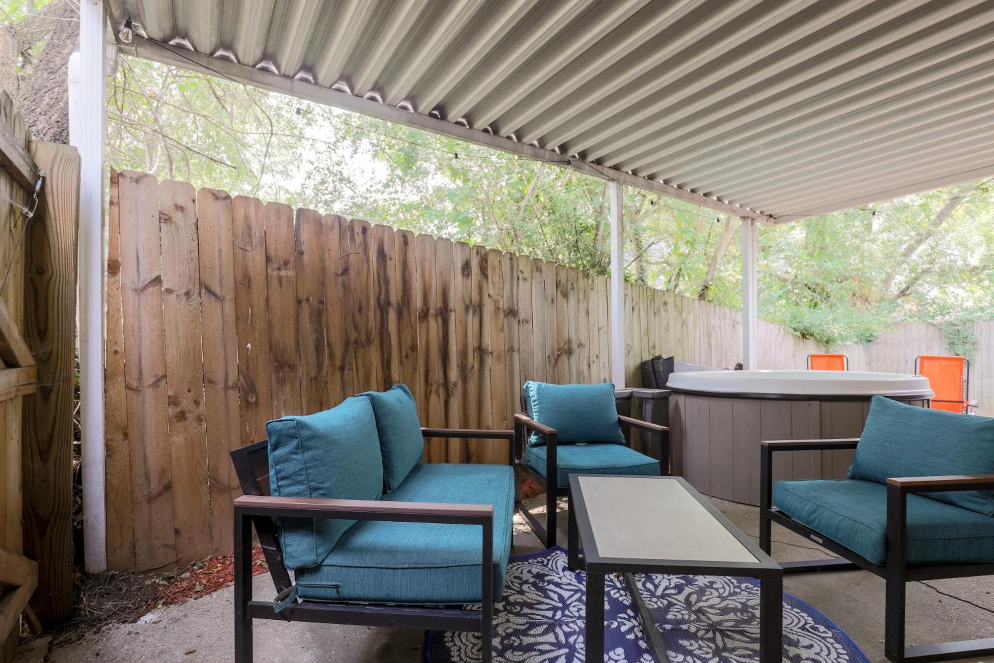 New Casa Azul - 2 King Beds Yard Hot Tub!