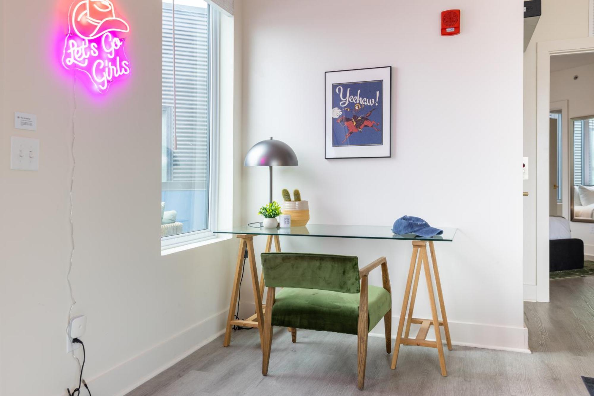 The Outrider By Avantstay Apartment