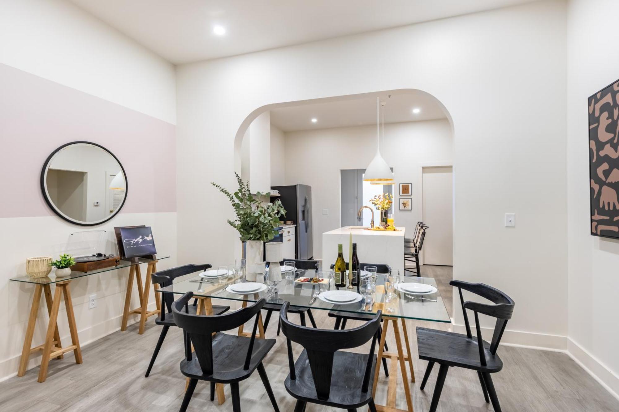 Apartment The Outrider By Avantstay