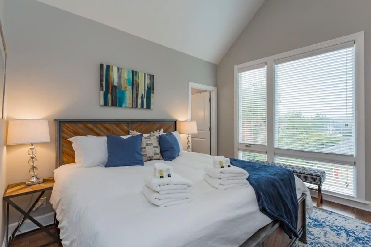 Relaxing In East Nash Walk To Shops And Cafes Holiday home Nashville