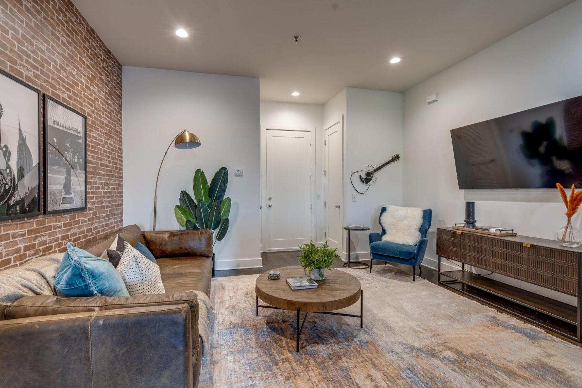Lofts At 30th - 2 Floor Units *