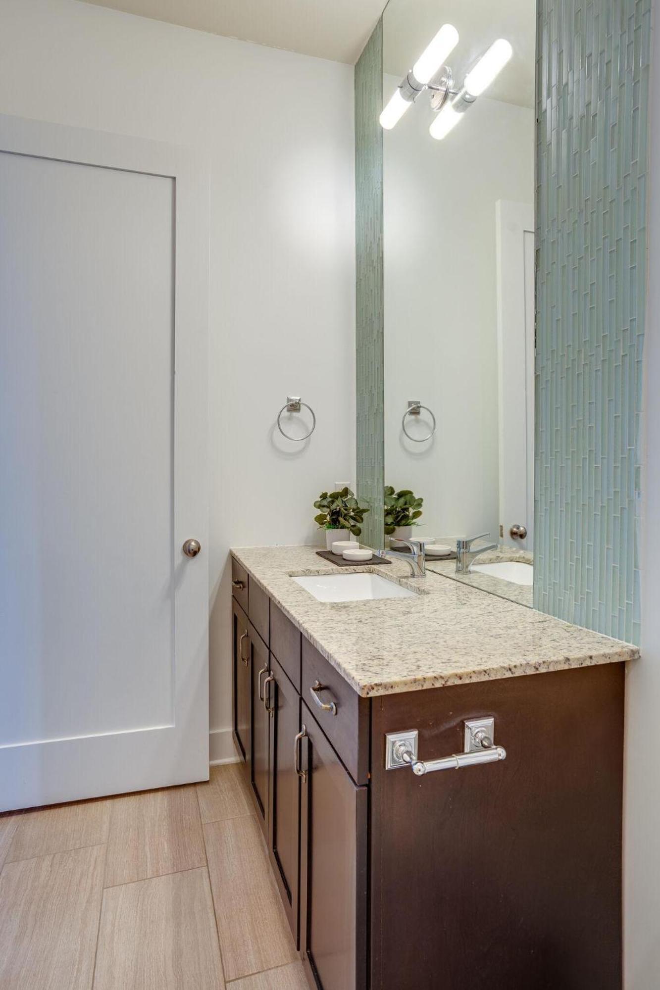 Lofts At 30th - 2 Floor Units Holiday home