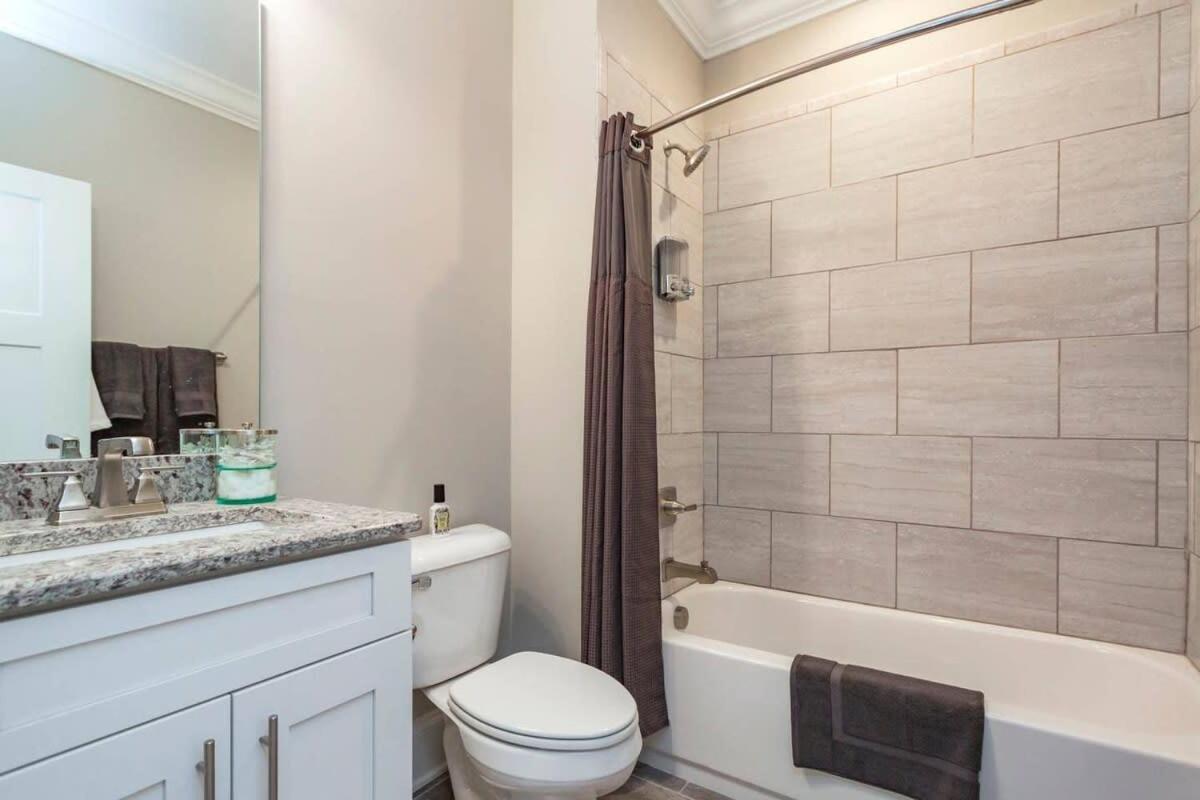 The Casa Shelby 2 Miles To Downtown Holiday home *