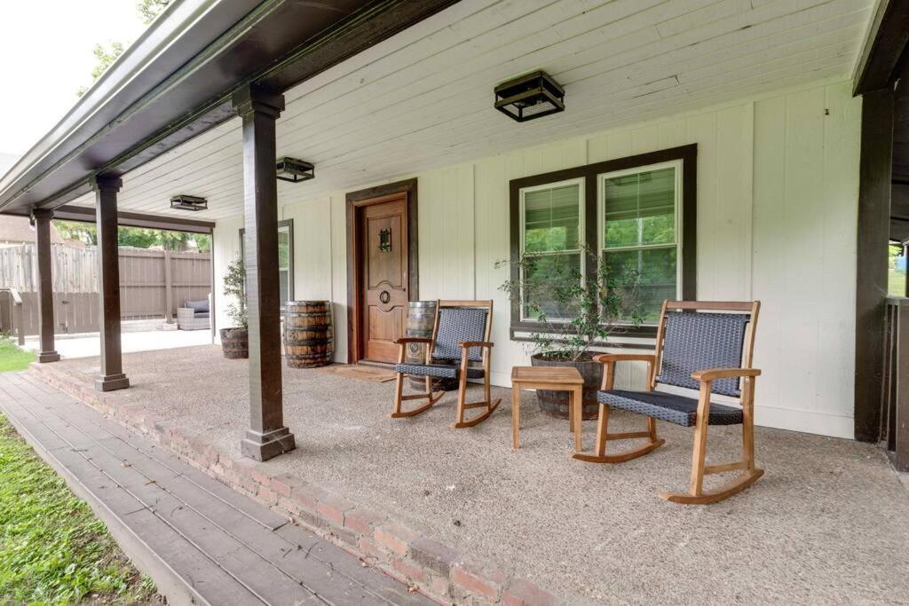 Newly Remodeled! Beautiful 3bd In East Nash! Holiday home *