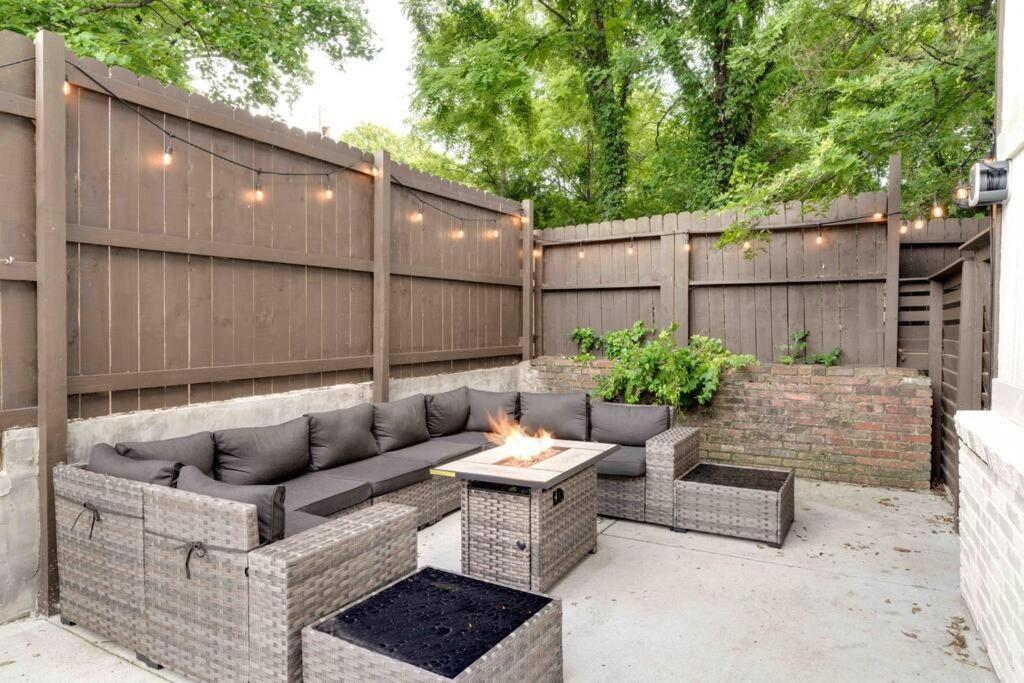 Newly Remodeled! Beautiful 3bd In East Nash! *