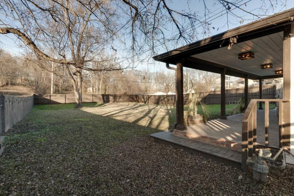 Newly Remodeled! Beautiful 3bd In East Nash! Holiday home Nashville