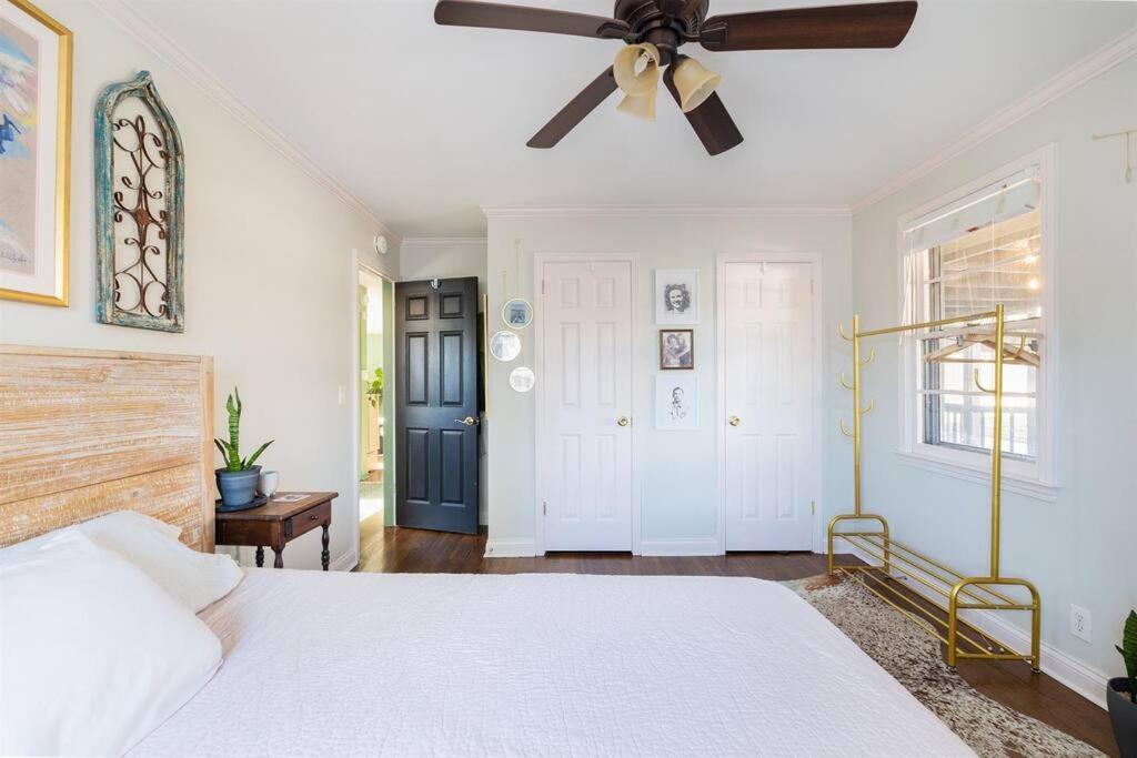 Hot Tub, Ev, Minutes To Opry, Airport & Broadway Holiday home *