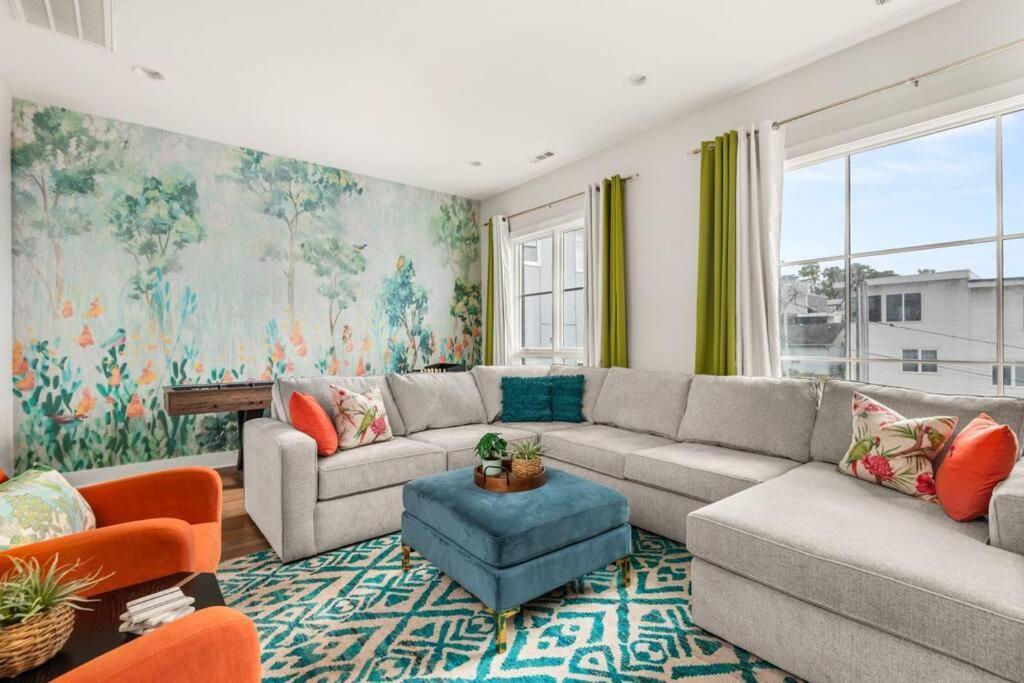 The Oasis Tropical With Rooftop Views Holiday home