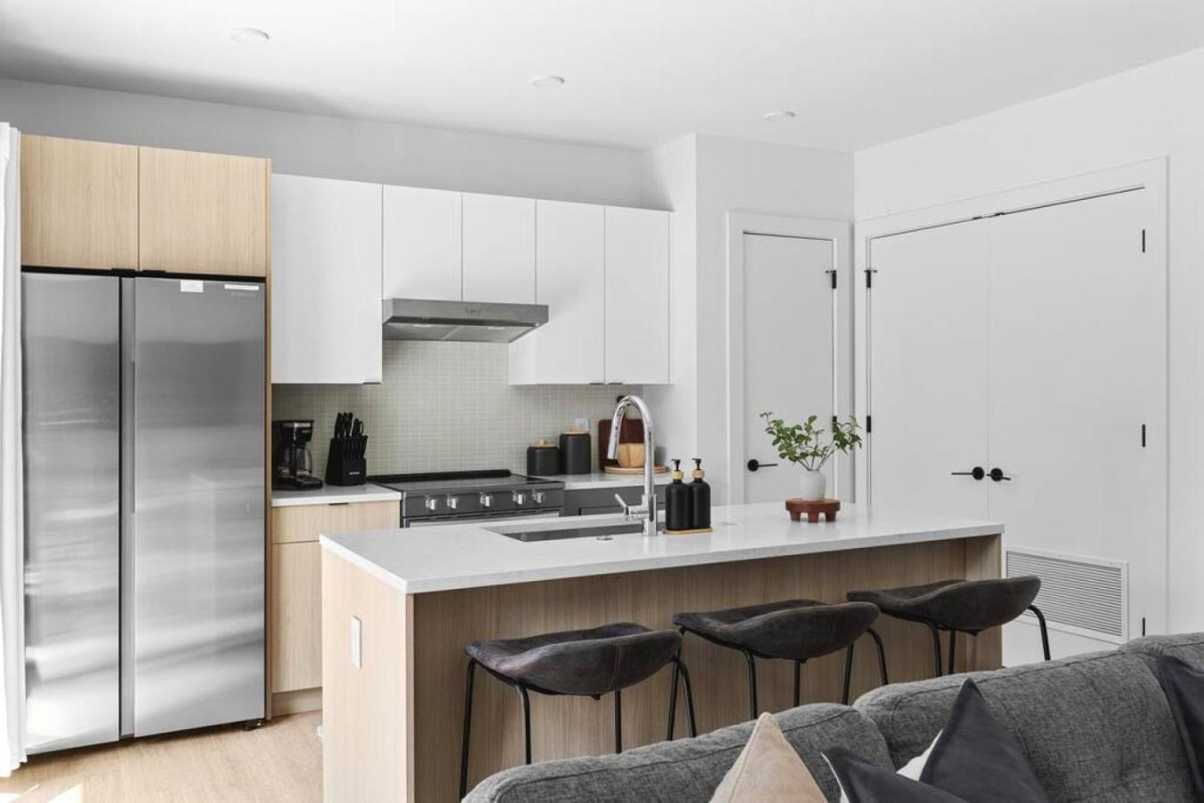Apartment Luxury Penthouse With 2 Floors Pool Patio Gym Walk To Broadway