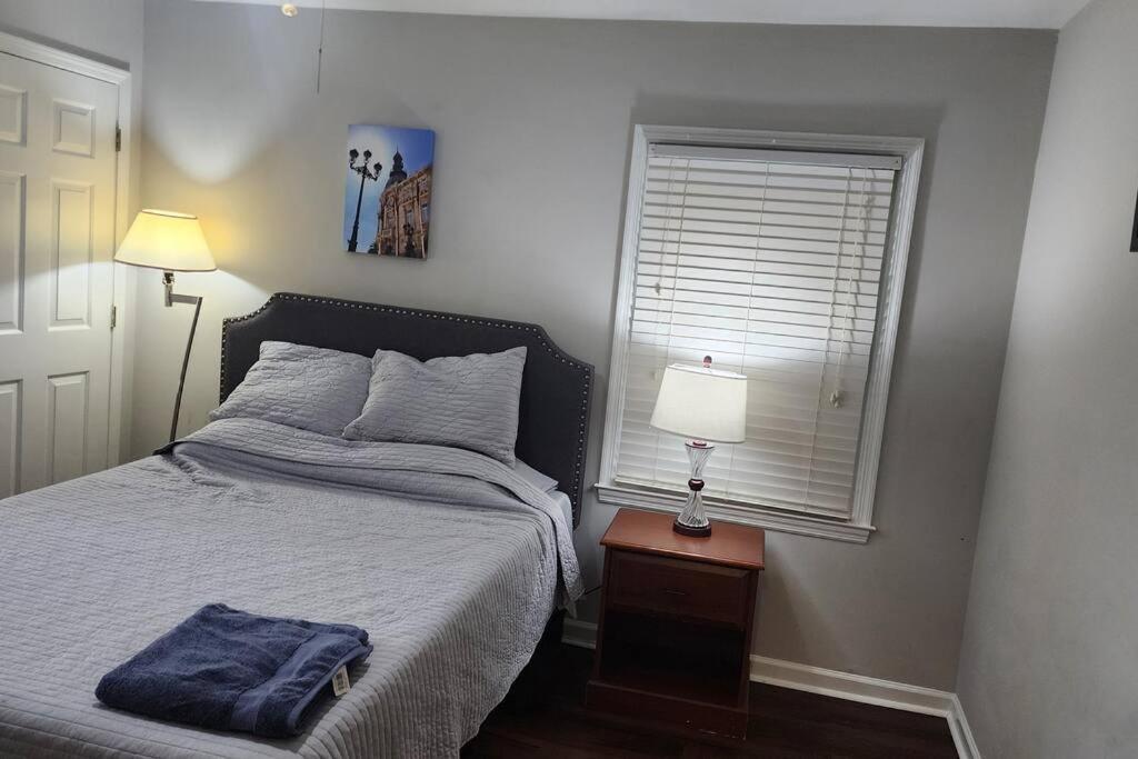 Holiday home Two Bedroom Near Nashville-downtown