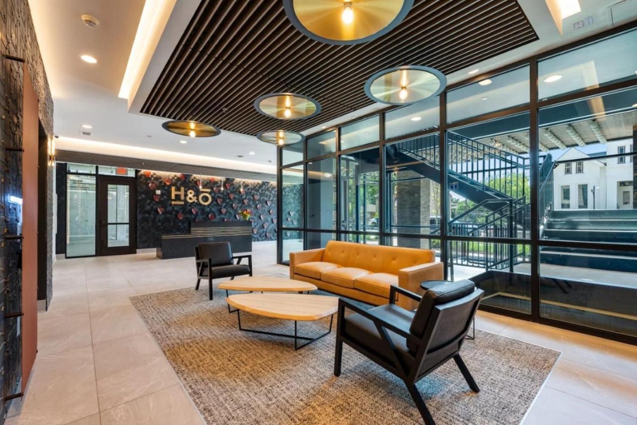 Upscale Music Row Corner Unit With Patio Rooftop With View And Gym * Nashville